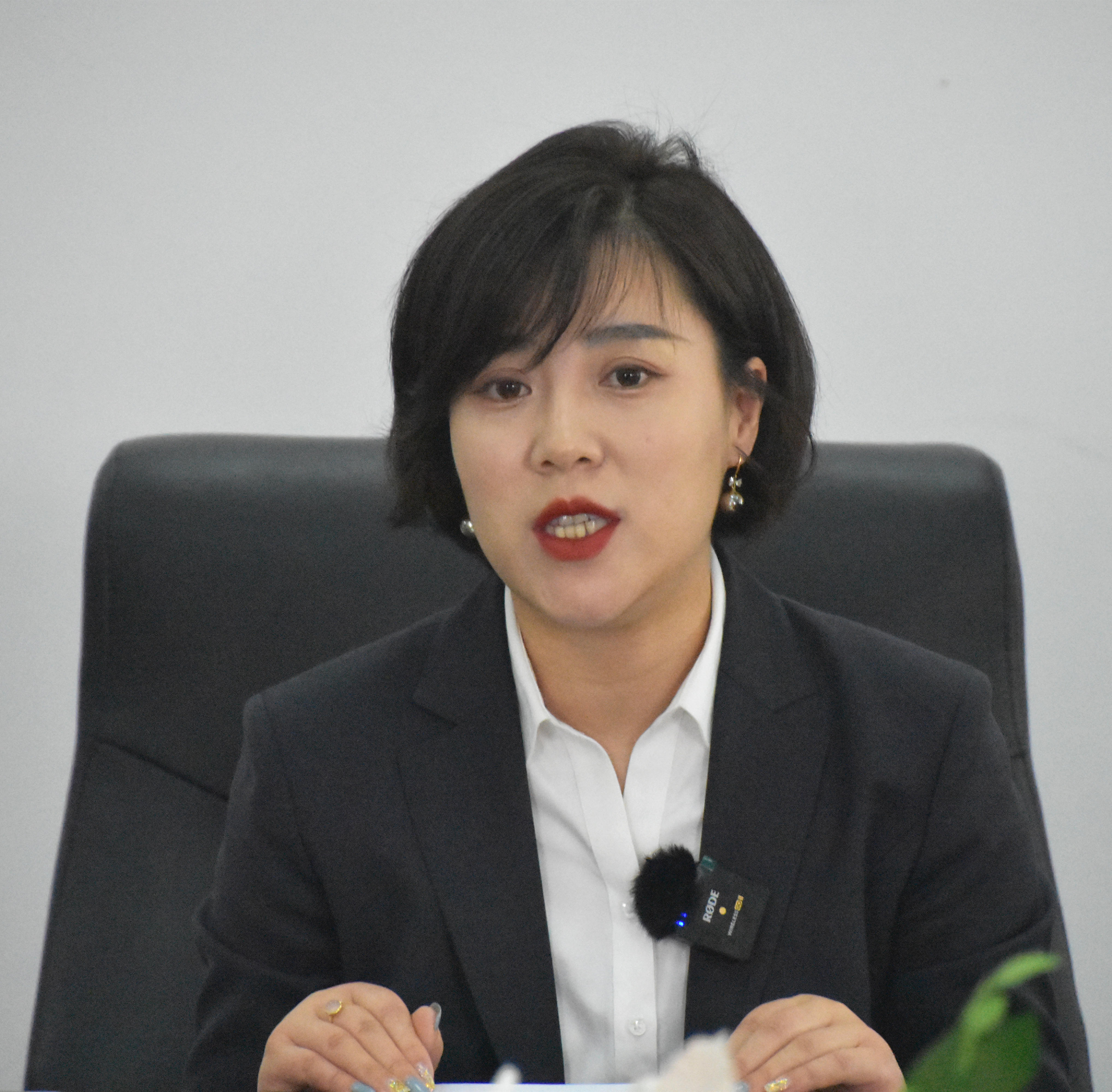 劉宇珍_副本_副本.jpg 劉宇珍_副本_副本.jpg